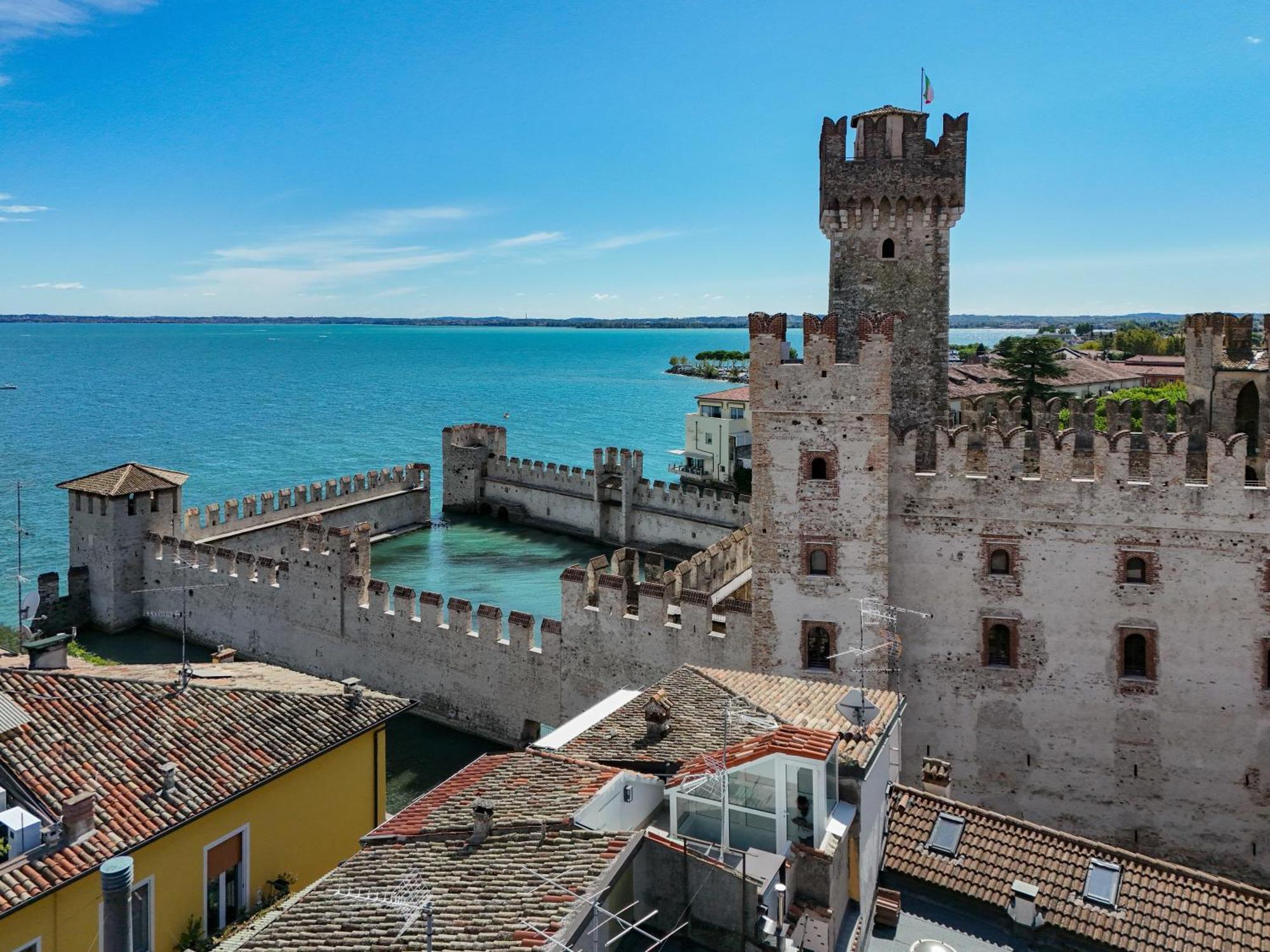 Locanda Carolina Valerio Catullo Sirmione Buitenkant foto